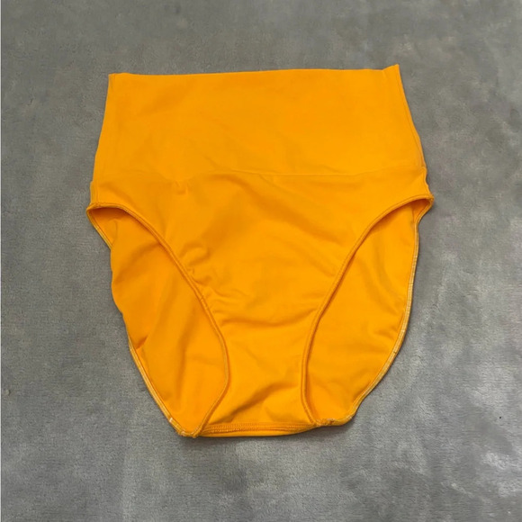 New! It’s Now Cool x Free People Contour High Waist Bikini Bottom 27284 - Picture 3 of 7